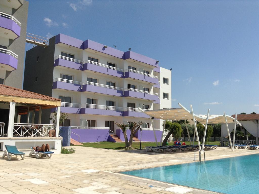Valana Hotel Apartments Limassol Extérieur photo