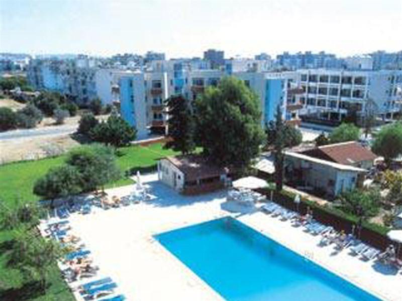 Valana Hotel Apartments Limassol Extérieur photo