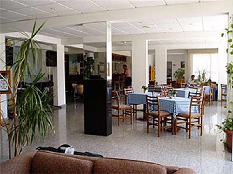 Valana Hotel Apartments Limassol Extérieur photo