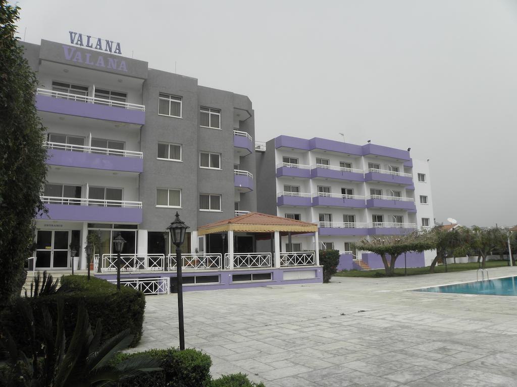 Valana Hotel Apartments Limassol Extérieur photo